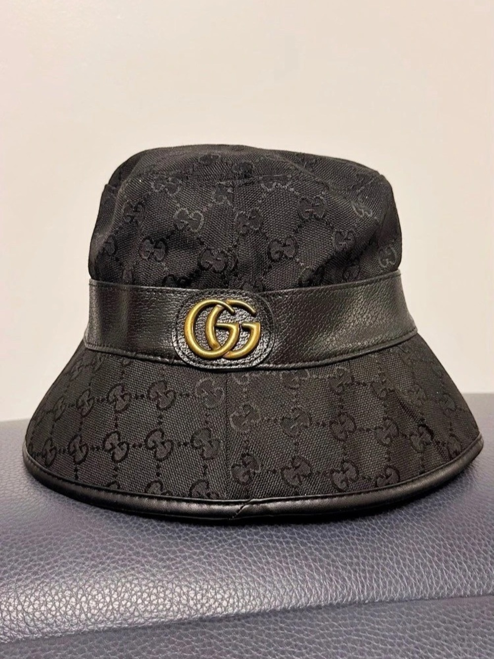 Beautiful unisex Canvas Bucket Hat in Black